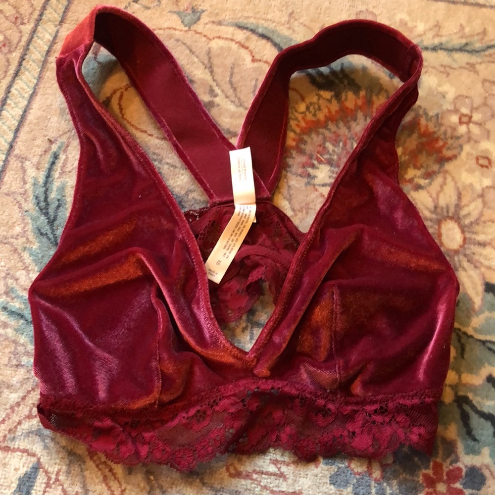 Auden Women’s Red Velvet Plunge Bralette Size Small - Picture 7 of 16